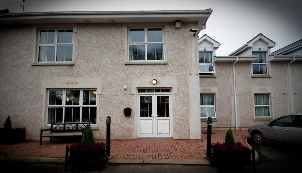 לינה וארוחת בוקר סוורדס Dublin Airport Manor By Thekeycollections מראה חיצוני תמונה