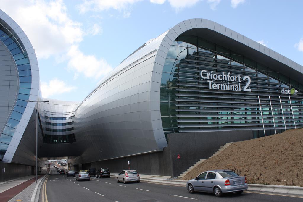 לינה וארוחת בוקר סוורדס Dublin Airport Manor By Thekeycollections מראה חיצוני תמונה