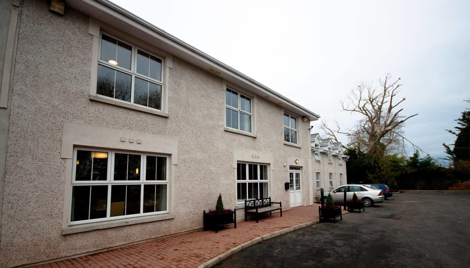 לינה וארוחת בוקר סוורדס Dublin Airport Manor By Thekeycollections מראה חיצוני תמונה