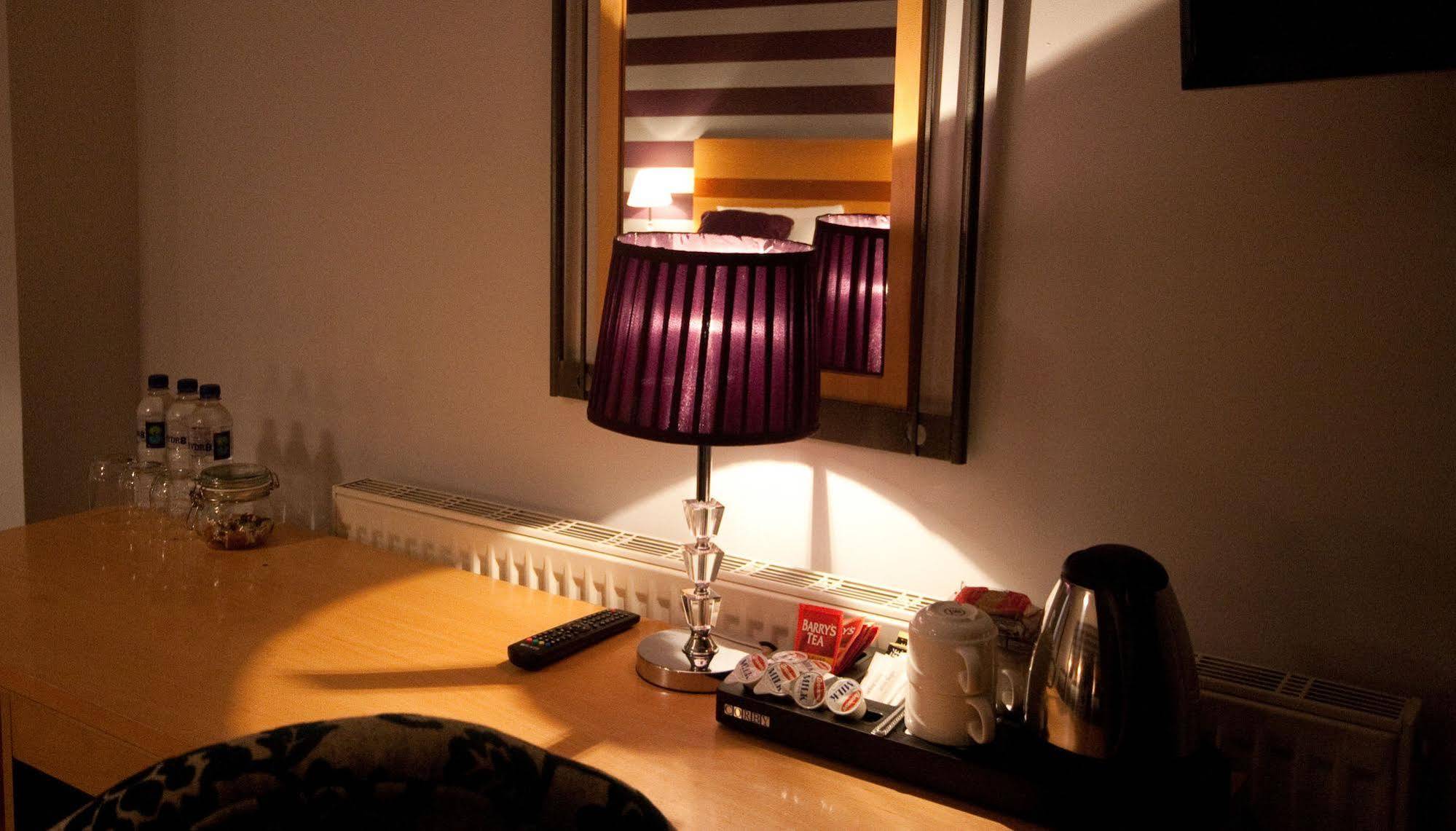 לינה וארוחת בוקר סוורדס Dublin Airport Manor By Thekeycollections מראה חיצוני תמונה