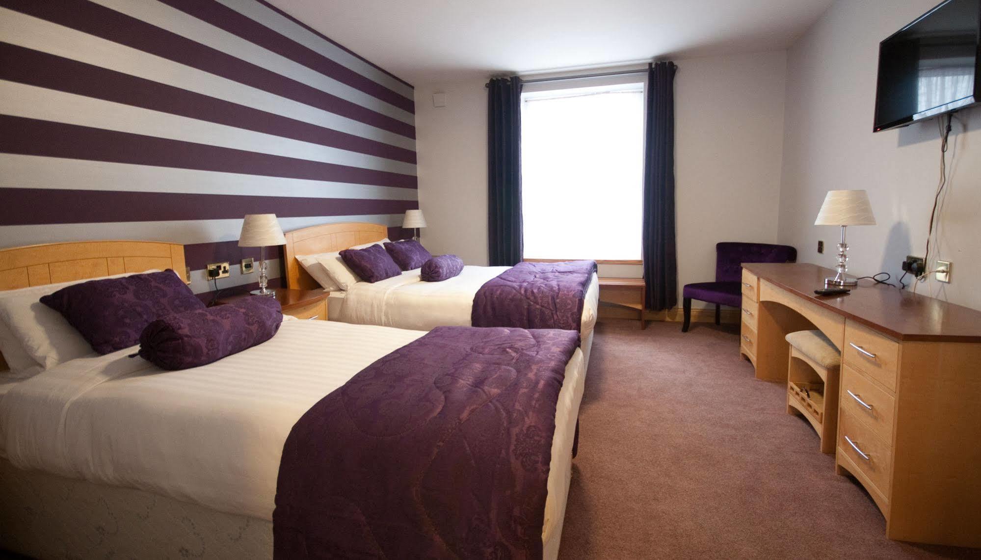 לינה וארוחת בוקר סוורדס Dublin Airport Manor By Thekeycollections מראה חיצוני תמונה