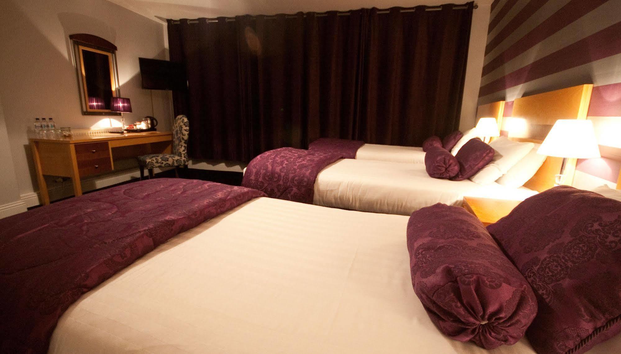 לינה וארוחת בוקר סוורדס Dublin Airport Manor By Thekeycollections מראה חיצוני תמונה