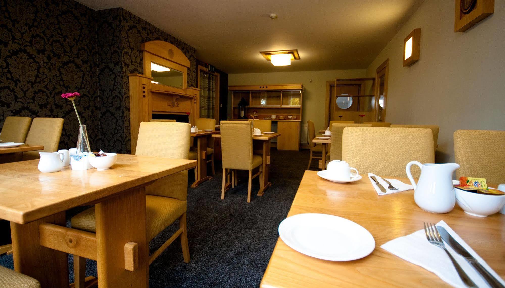 לינה וארוחת בוקר סוורדס Dublin Airport Manor By Thekeycollections מראה חיצוני תמונה