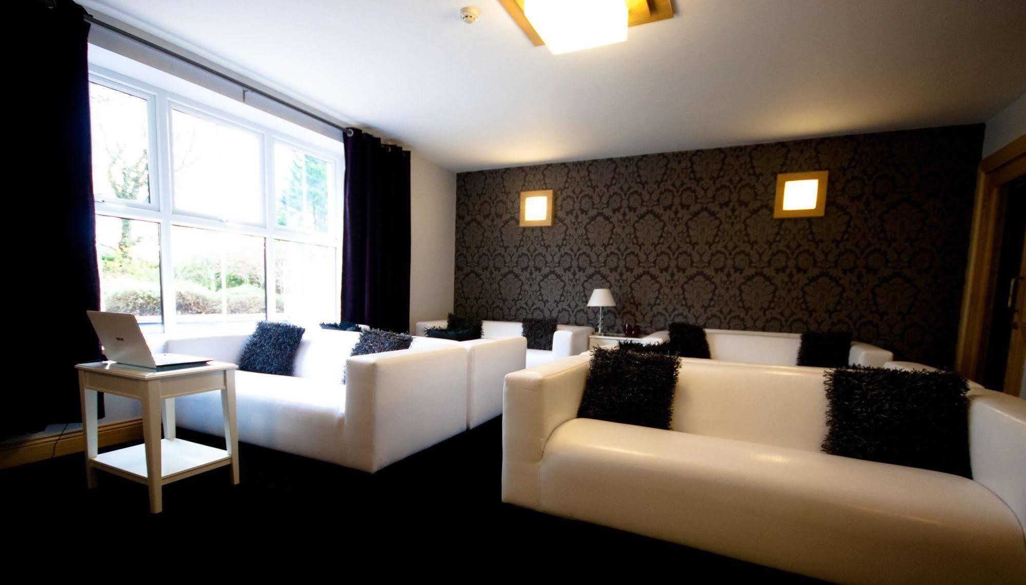 לינה וארוחת בוקר סוורדס Dublin Airport Manor By Thekeycollections מראה חיצוני תמונה
